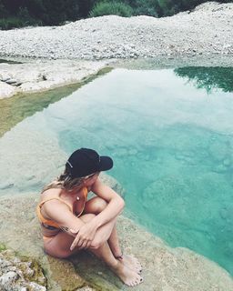Baghera Jones feet photo thumbnail