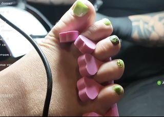 Baghera Jones feet photo thumbnail