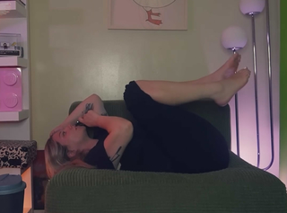 Baghera Jones feet photo thumbnail