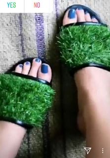Bahare Afshari feet photo 2
