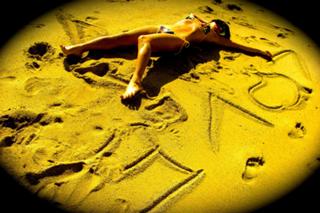 Bai Ling feet photo thumbnail
