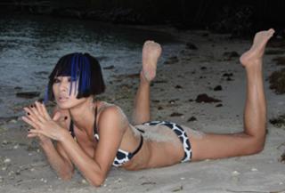 Bai Ling feet photo thumbnail