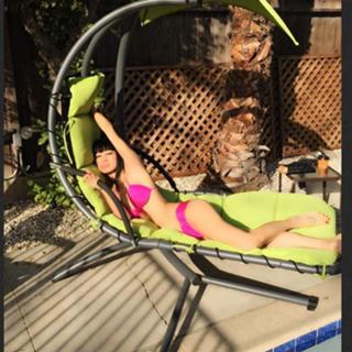 Bai Ling feet photo thumbnail