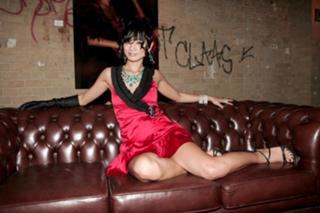 Bai Ling feet photo thumbnail