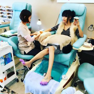 Bai Ling feet photo thumbnail