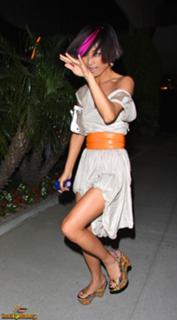 Bai Ling feet photo thumbnail