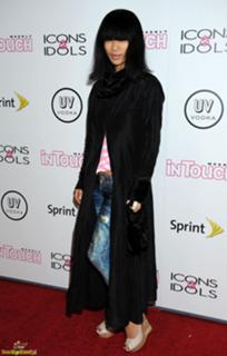Bai Ling feet photo thumbnail