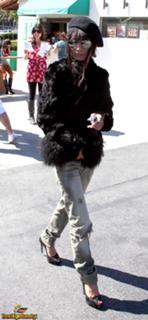 Bai Ling feet photo thumbnail