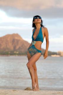 Bai Ling feet photo thumbnail