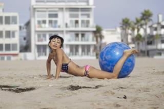 Bai Ling feet photo thumbnail