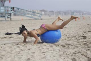 Bai Ling feet photo thumbnail