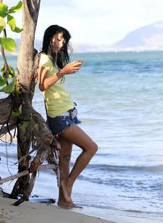 Bai Ling feet photo thumbnail