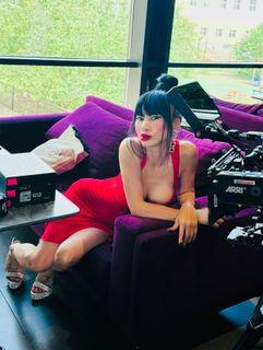 Bai Ling feet photo 5