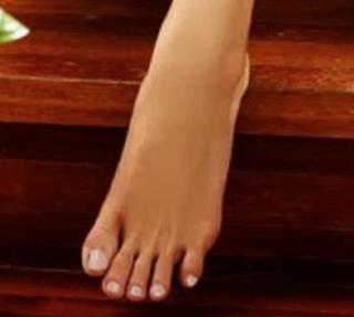 Baihe Bai feet photo 11