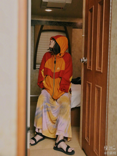 Baihe Bai feet photo 13
