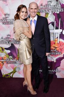 Bailee Madison feet photo thumbnail