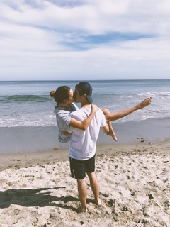 Bailee Madison feet photo thumbnail