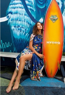 Bailee Madison feet photo thumbnail