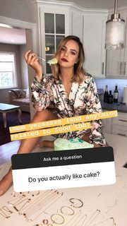 Bailee Madison feet photo thumbnail