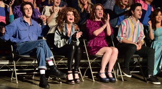 Bailee Madison feet photo thumbnail