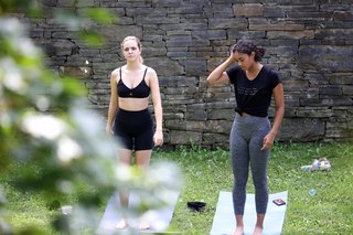 Bailee Madison feet photo thumbnail