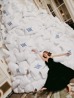 Bailee Madison feet photo thumbnail