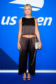 Bailee Madison feet photo 5