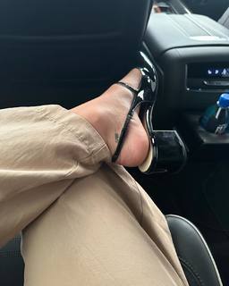 Bailey Bass feet photo 17