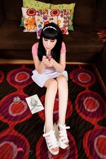 Bailey Jay feet photo thumbnail