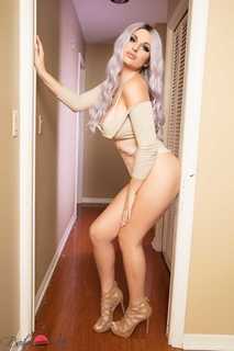 Bailey Jay feet photo thumbnail