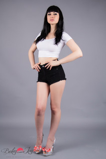 Bailey Jay feet photo thumbnail