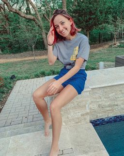 Bailey McKnight feet photo 10
