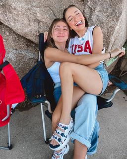 Bailey McKnight feet photo 11