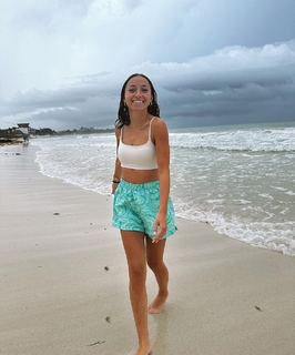 Bailey McKnight feet photo 9