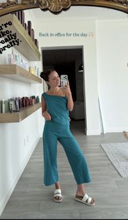 Bailey McKnight feet photo 9