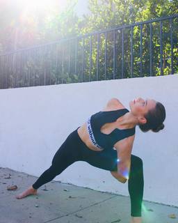 Bailey Noble feet photo 14
