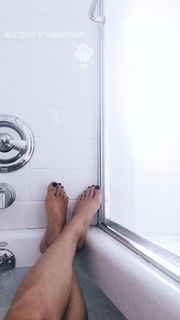 Bailey Noble feet photo 18