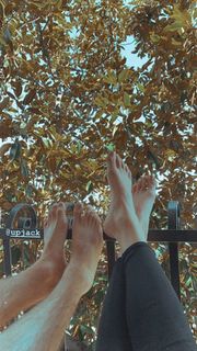 Bailey Noble feet photo 8
