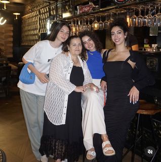 Balkis Ksoury feet photo 1