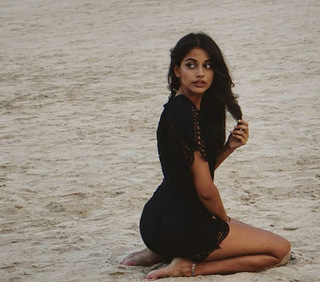 Banita Sandhu feet photo 17