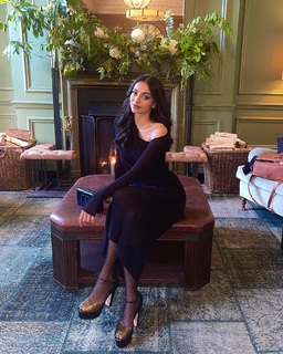 Banita Sandhu feet photo 13