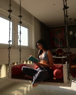 Banita Sandhu feet photo 3