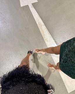 Banita Sandhu feet photo 18
