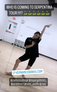 Banks feet photo 12