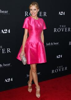 Bar Paly feet photo thumbnail