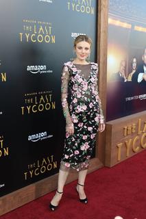 Bar Paly feet photo thumbnail