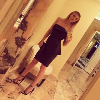 Bar Paly feet photo thumbnail