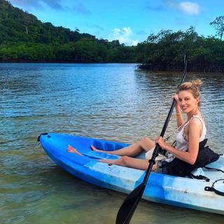 Bar Paly feet photo thumbnail