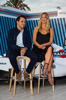 Bar Refaeli feet photo thumbnail