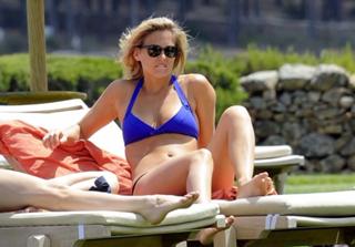 Bar Refaeli feet photo thumbnail